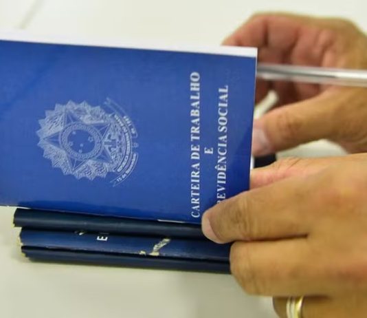 Vaga de emprego para motorista de caminhão é aberta em Itaberaba Feira de Empregabilidade oferece 100 vagas de emprego e estágio em Salvador