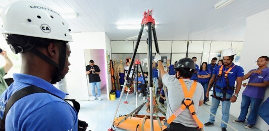 SENAI oferece 1.127 bolsas gratuitas em cursos técnicos na Bahia