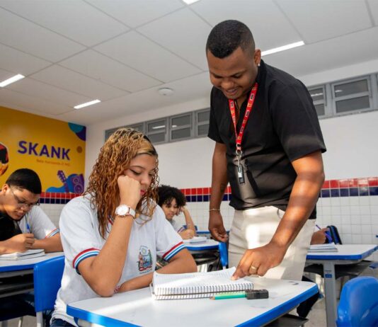 SEC está com inscrições abertas em Processo Seletivo com quase três mil vagas na Bahia SEC está com inscrições abertas em Processo Seletivo com quase três mil vagas na Bahia