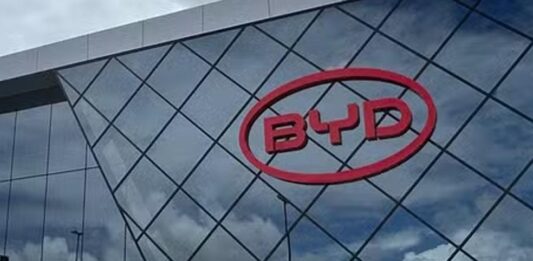 BYD oferece mais de 1,6 mil vagas de emprego em nova fábrica na Bahia BYD oferece mais de 1,6 mil vagas de emprego em nova fábrica na Bahia