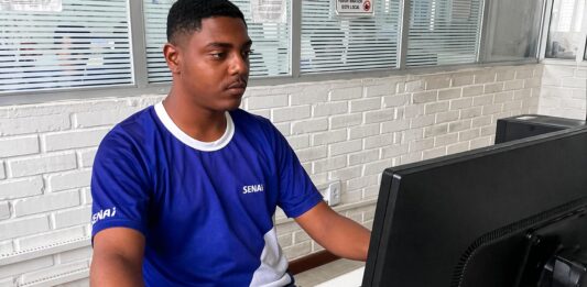Jovem Aprendiz impulsiona entrada de novos talentos no mercado de trabalho Jovem Aprendiz impulsiona entrada de novos talentos no mercado de trabalho