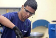 Senai abre 4,8 mil vagas de cursos técnicos na Bahia e oferece mais de 900 bolsas de estudos Senai abre 4,8 mil vagas de cursos técnicos na Bahia e oferece mais de 900 bolsas de estudos