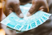 Salário mínimo pode chegar a R$ 1.717 em 2027