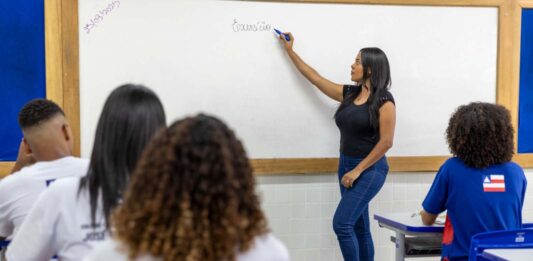 Estado convoca mais 88 professores para reforçar quadro da Rede Estadual da Bahia